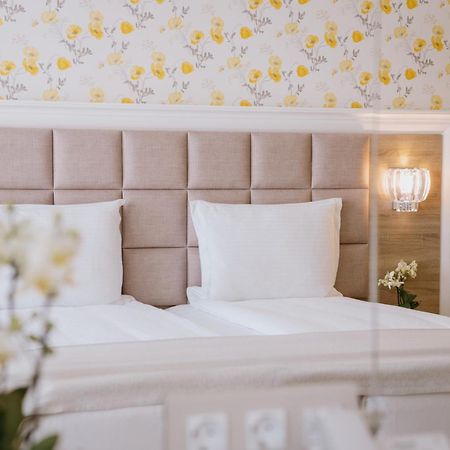 Impresamente Art Hotel Sofia Ngoại thất bức ảnh