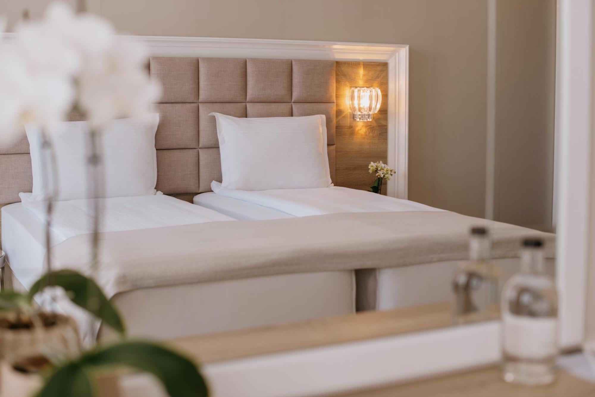Impresamente Art Hotel Sofia Ngoại thất bức ảnh