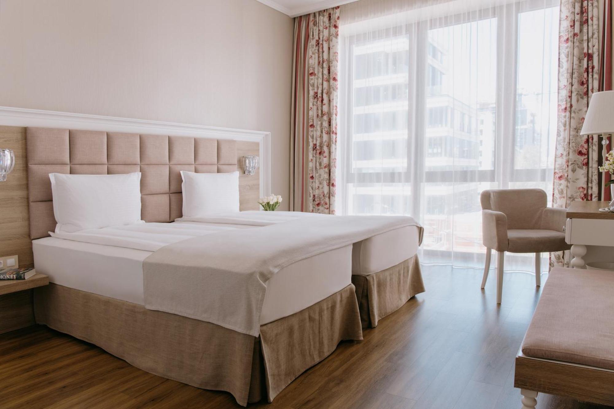 Impresamente Art Hotel Sofia Ngoại thất bức ảnh